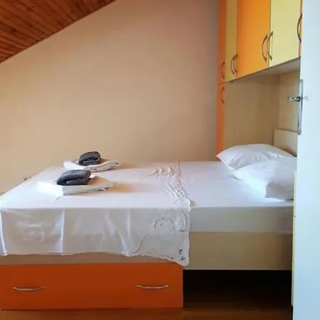 Apartment In Kastel Kambelovac With Sea View, Balcony, Air Conditioning, Wifi 4483-1