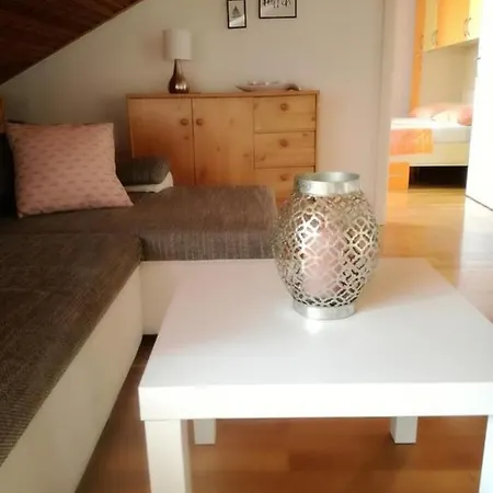 Apartment In Kastel Kambelovac With Sea View, Balcony, Air Conditioning, Wifi 4483-1 Kastela